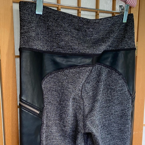 Athleta Herringbone Luxe Metro Drifter Leggings Faux Leather Accents SZ M - Picture 9 of 13